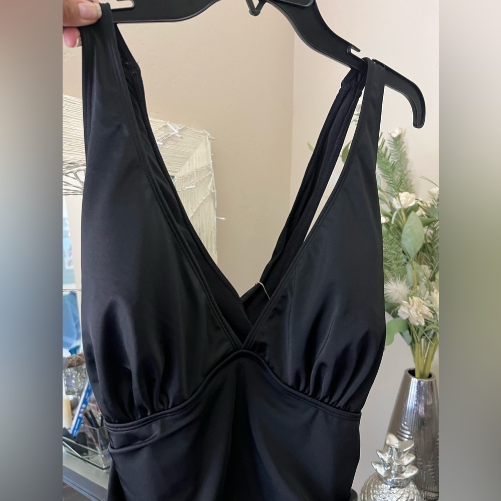 SHAPELLX Smart Sculpt Plunge Cutout Swimsuit- NWT - Picture 7 of 9
